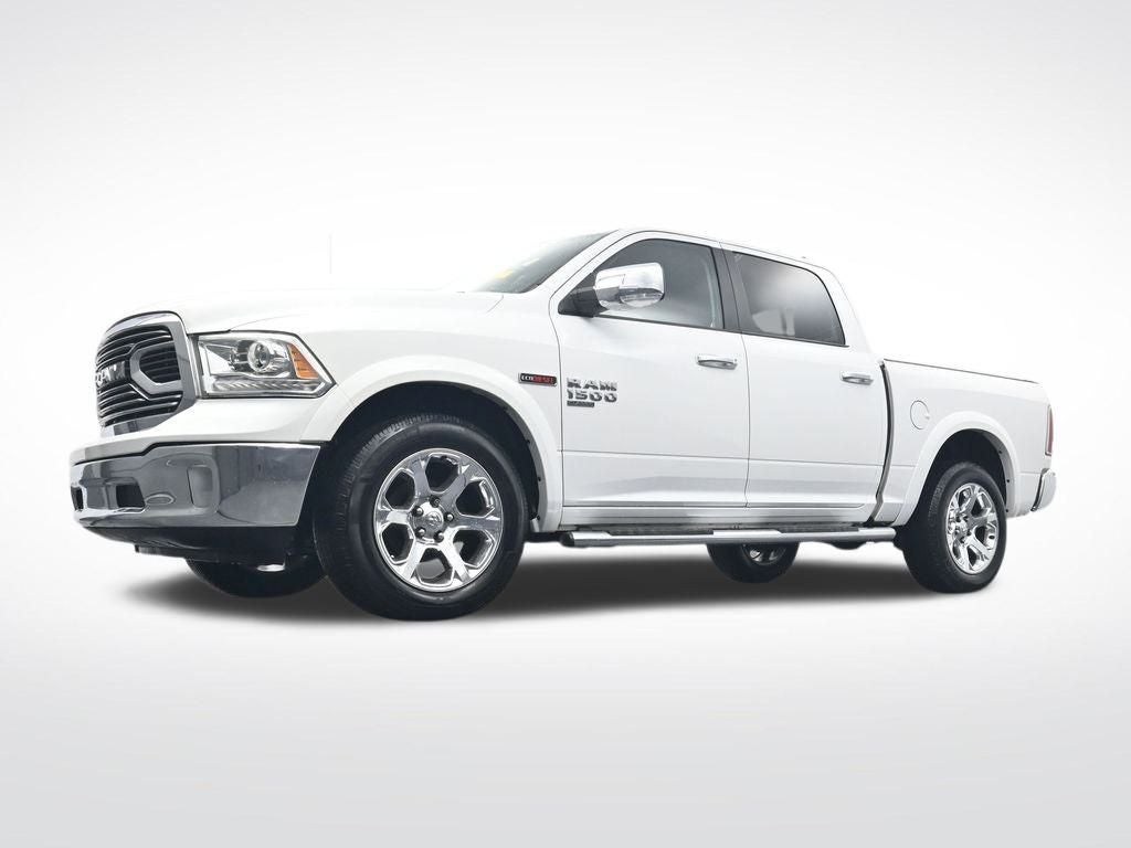 2019 RAM 1500 Classic Laramie Crew Cab 4x4 5'7' Box