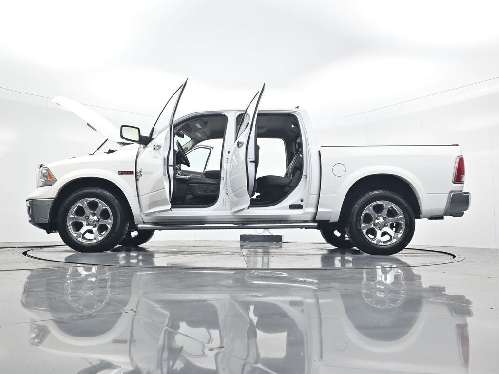 2019 RAM 1500 Classic Laramie Crew Cab 4x4 5'7' Box