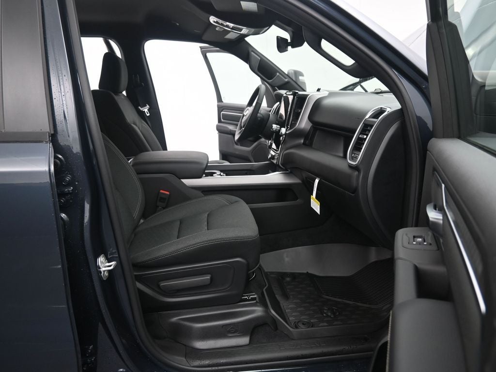 2026 RAM 1500 RAM 1500 BIG HORN CREW CAB 4X2 5'7' BOX