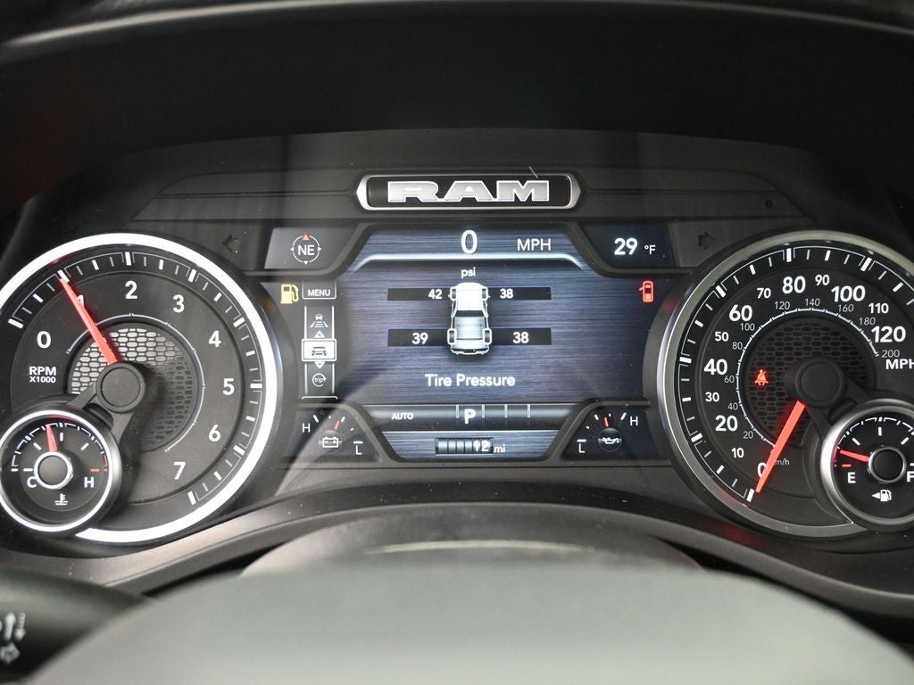 2026 RAM 1500 RAM 1500 BIG HORN CREW CAB 4X4 5'7' BOX