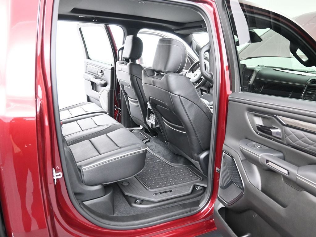 2026 RAM 1500 RAM 1500 LIMITED CREW CAB 4X4 5'7' BOX