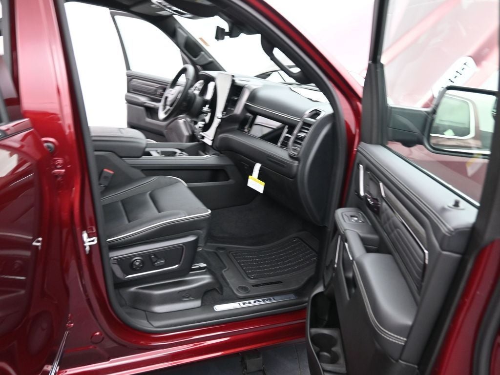 2026 RAM 1500 RAM 1500 LIMITED CREW CAB 4X4 5'7' BOX