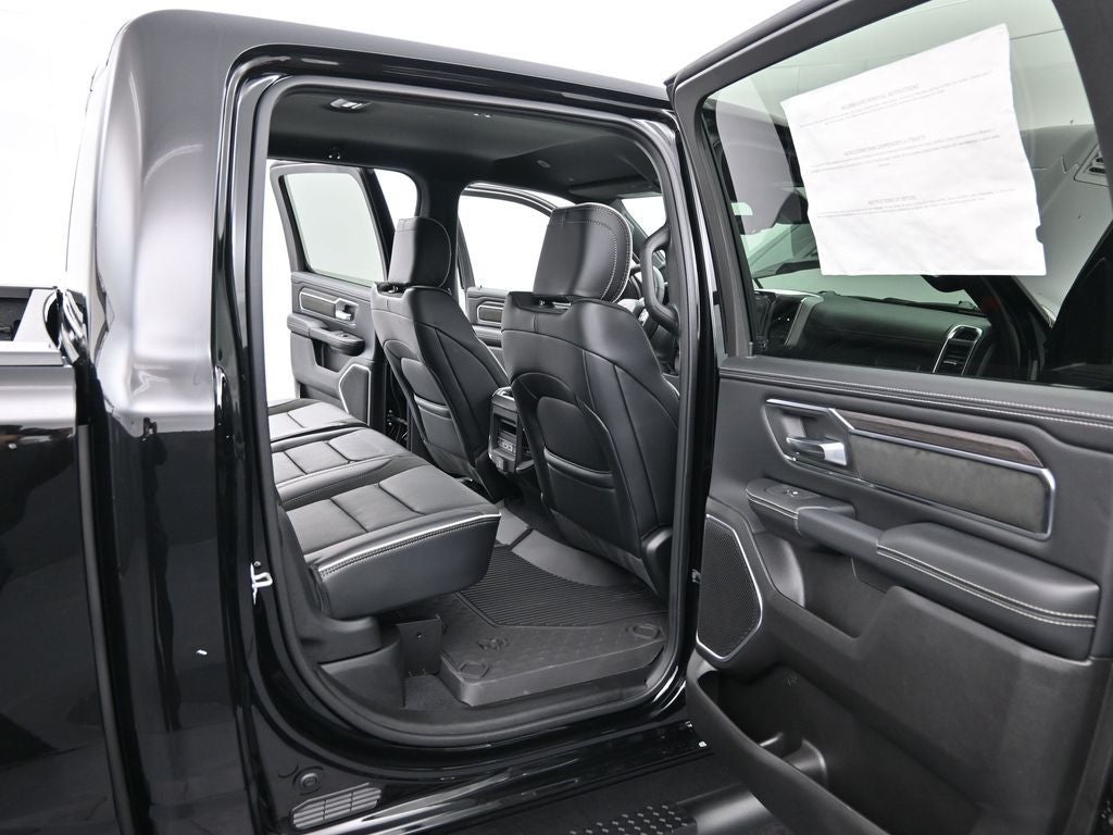 2026 RAM 1500 RAM 1500 LARAMIE CREW CAB 4X4 5'7' BOX