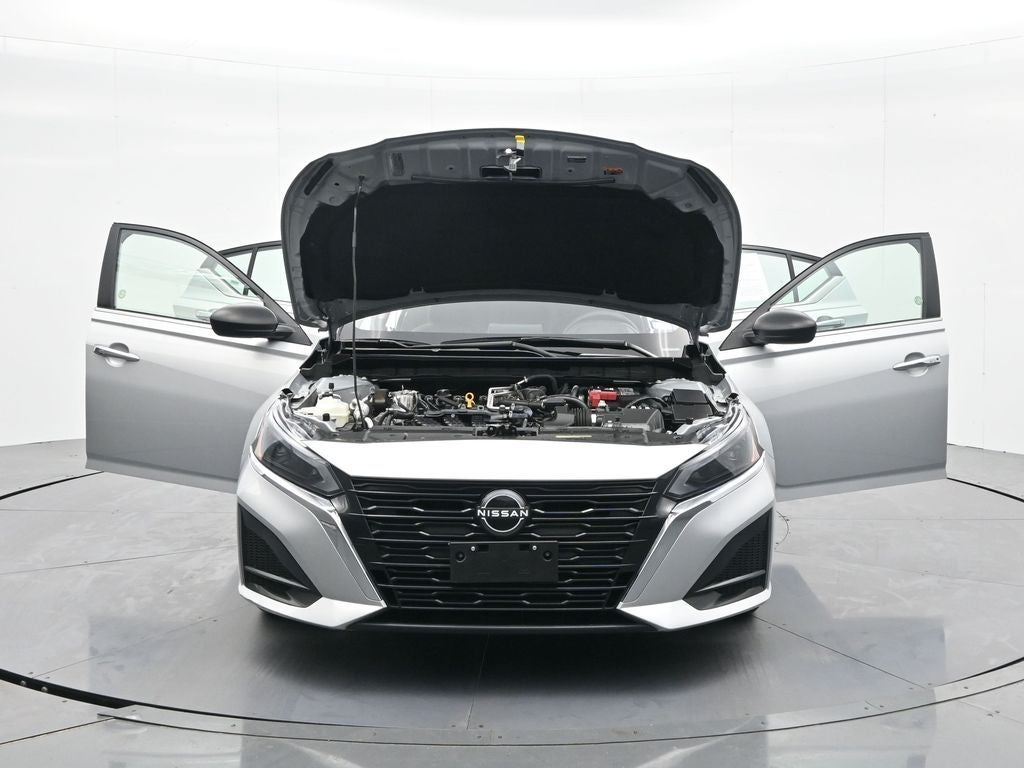 2024 Nissan Altima SV FWD