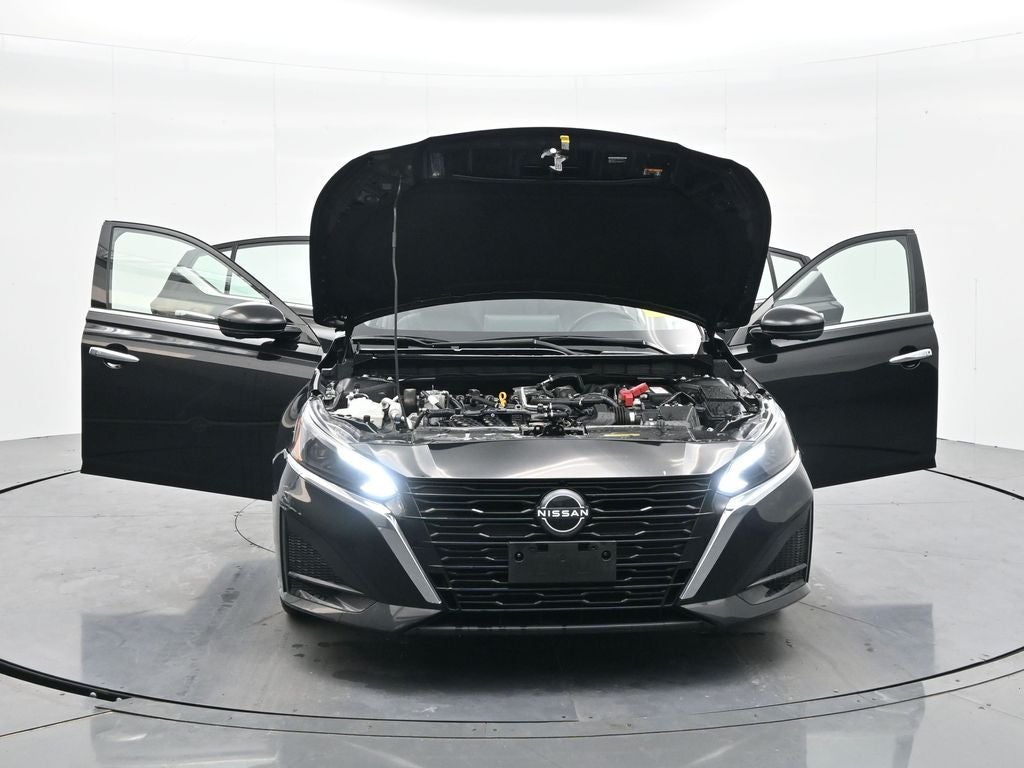 2023 Nissan Altima SL FWD