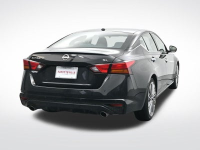 2023 Nissan Altima SL FWD