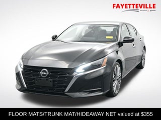 2023 Nissan Altima SL FWD