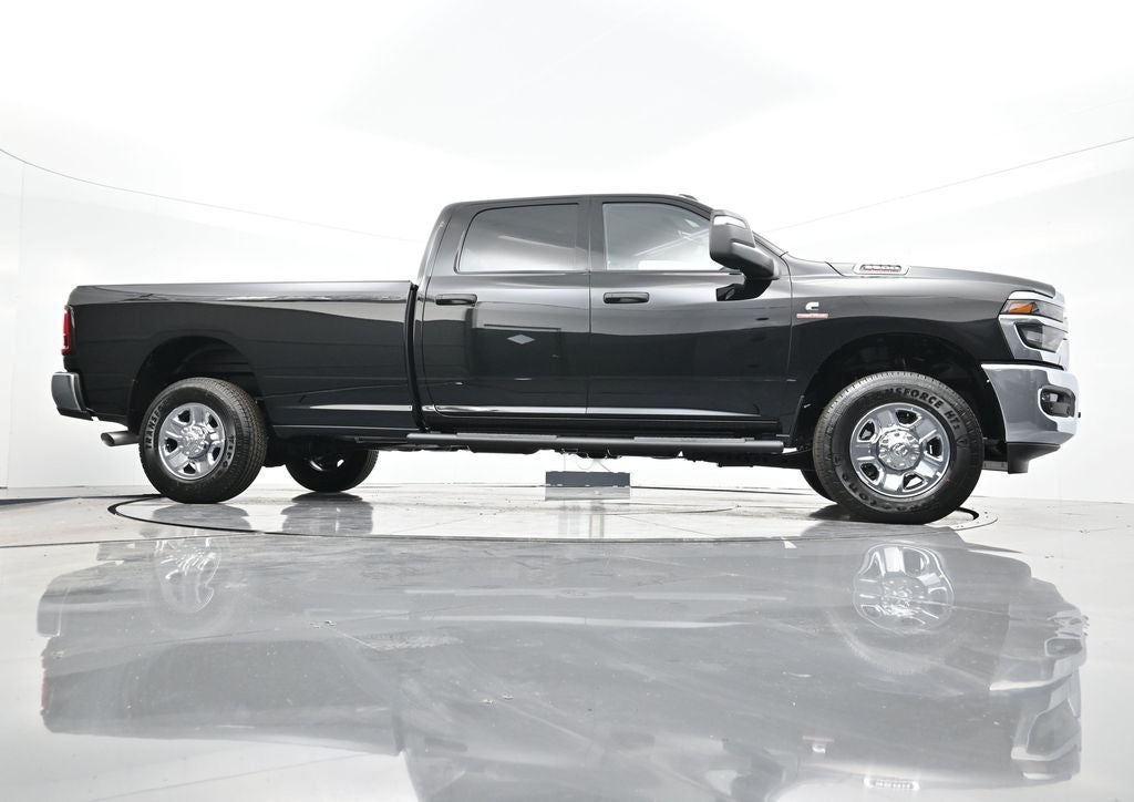 2026 RAM 3500 RAM 3500 TRADESMAN CREW CAB 4X4 8' BOX