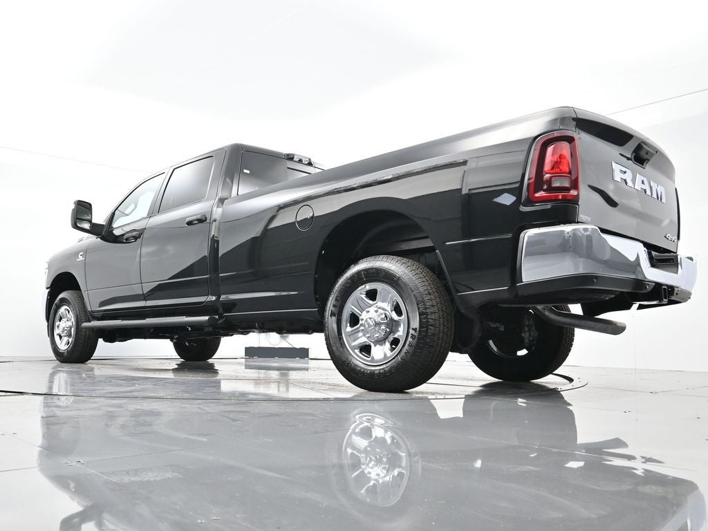 2026 RAM 3500 RAM 3500 TRADESMAN CREW CAB 4X4 8' BOX