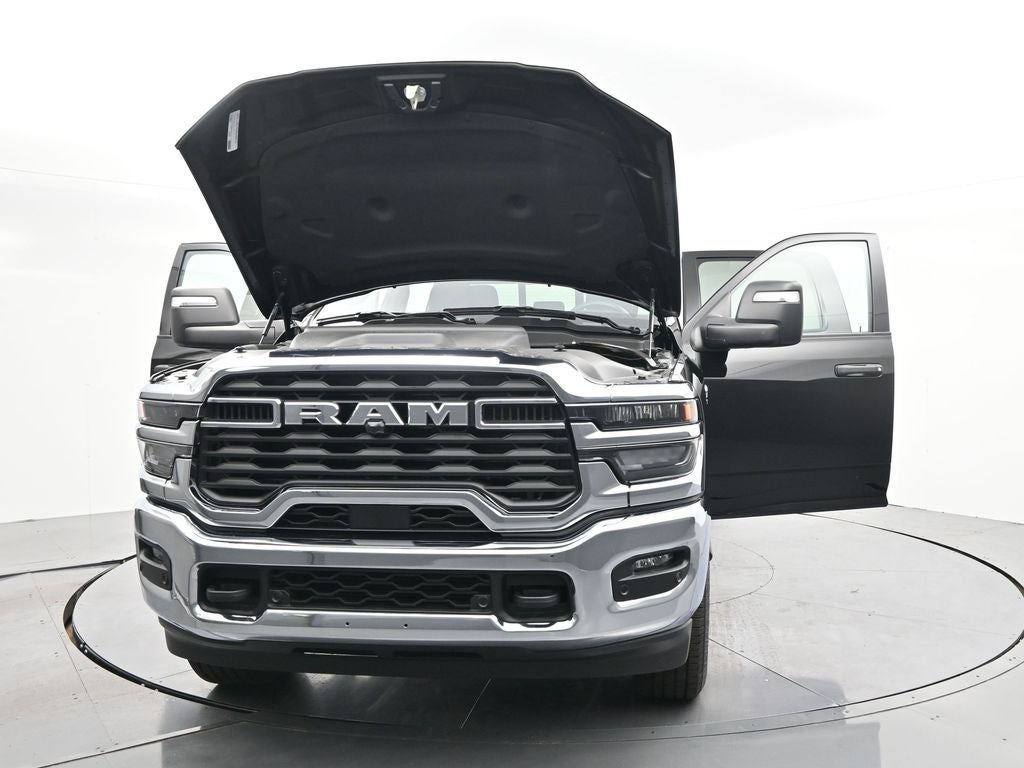 2026 RAM 3500 RAM 3500 TRADESMAN CREW CAB 4X4 8' BOX