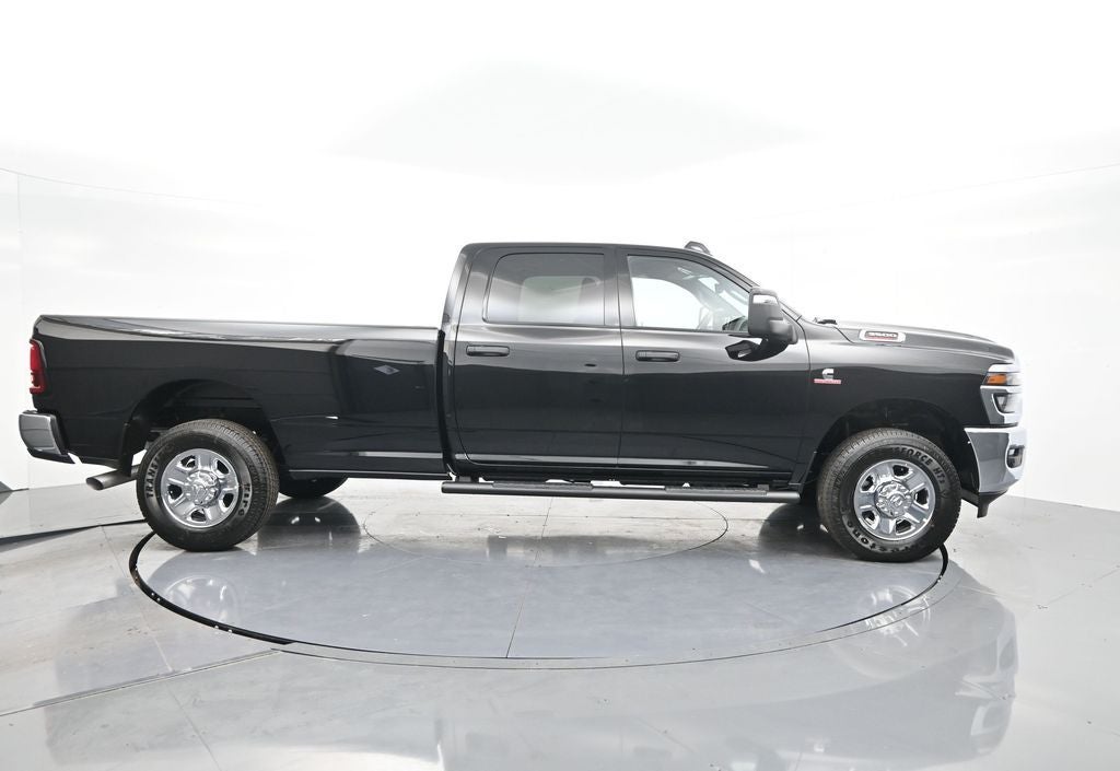 2026 RAM 3500 RAM 3500 TRADESMAN CREW CAB 4X4 8' BOX