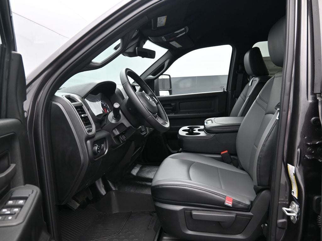 2026 RAM 2500 RAM 2500 TRADESMAN CREW CAB 4X4 6'4' BOX