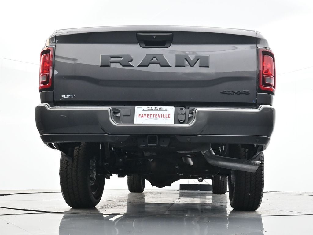 2026 RAM 2500 RAM 2500 BLACK EXPRESS CREW CAB 4X4 6'4' BOX