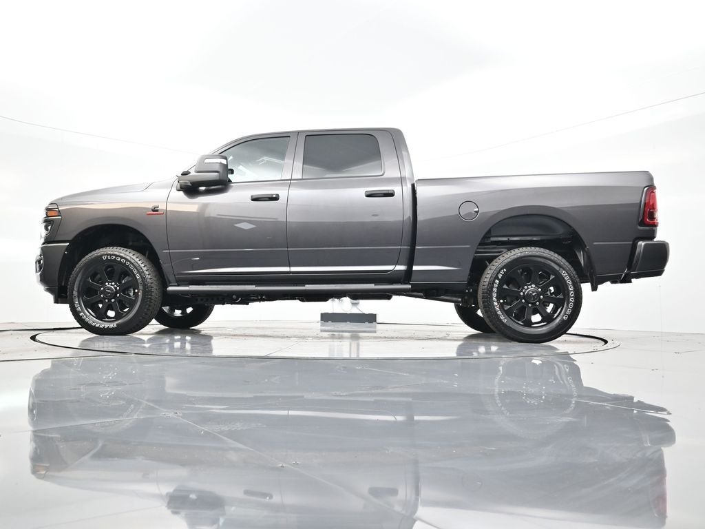 2026 RAM 2500 RAM 2500 BLACK EXPRESS CREW CAB 4X4 6'4' BOX
