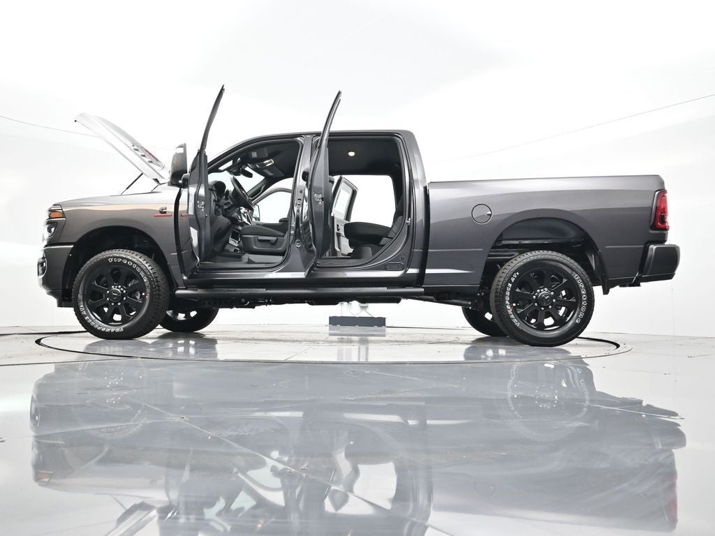 2026 RAM 2500 RAM 2500 BLACK EXPRESS CREW CAB 4X4 6'4' BOX