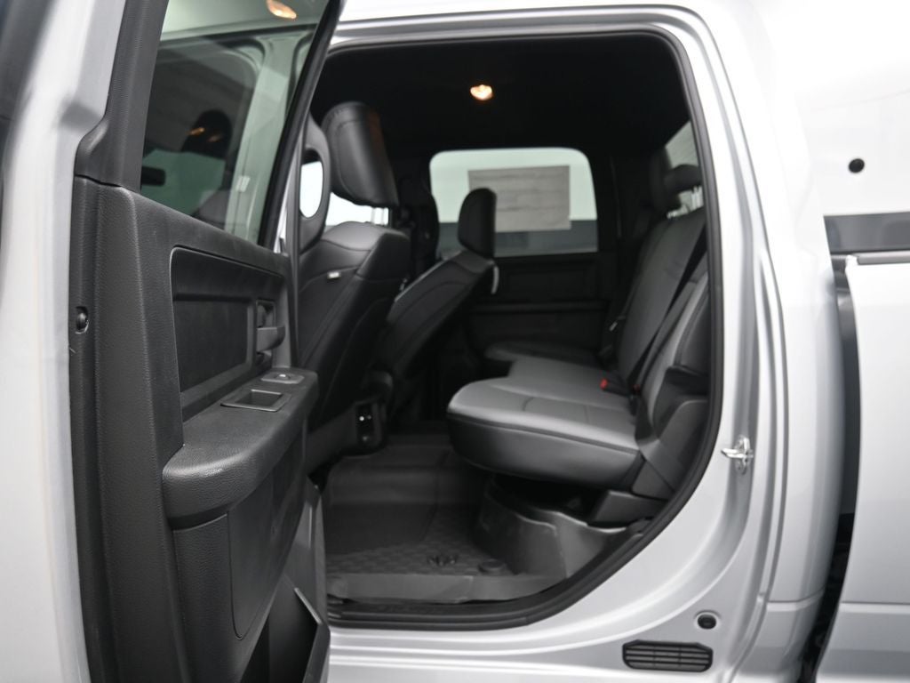 2026 RAM 2500 RAM 2500 TRADESMAN CREW CAB 4X4 6'4' BOX