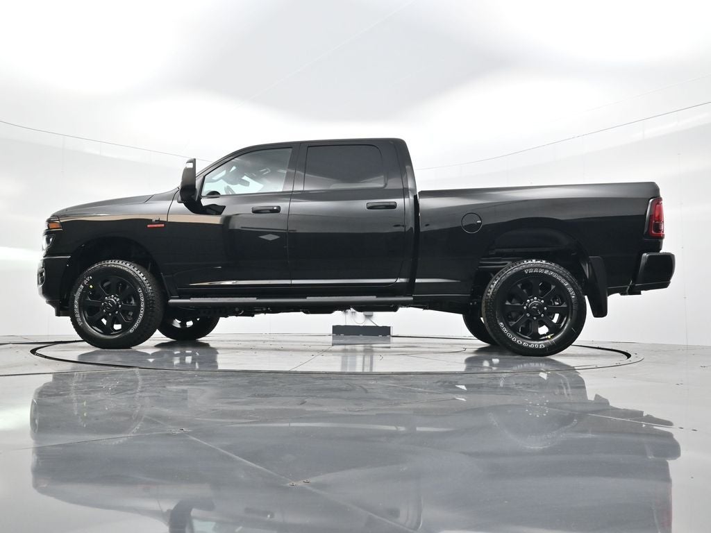 2026 RAM 2500 RAM 2500 BLACK EXPRESS CREW CAB 4X4 6'4' BOX
