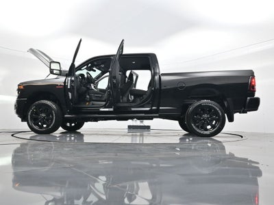 2026 RAM 2500 RAM 2500 BLACK EXPRESS CREW CAB 4X4 6'4' BOX