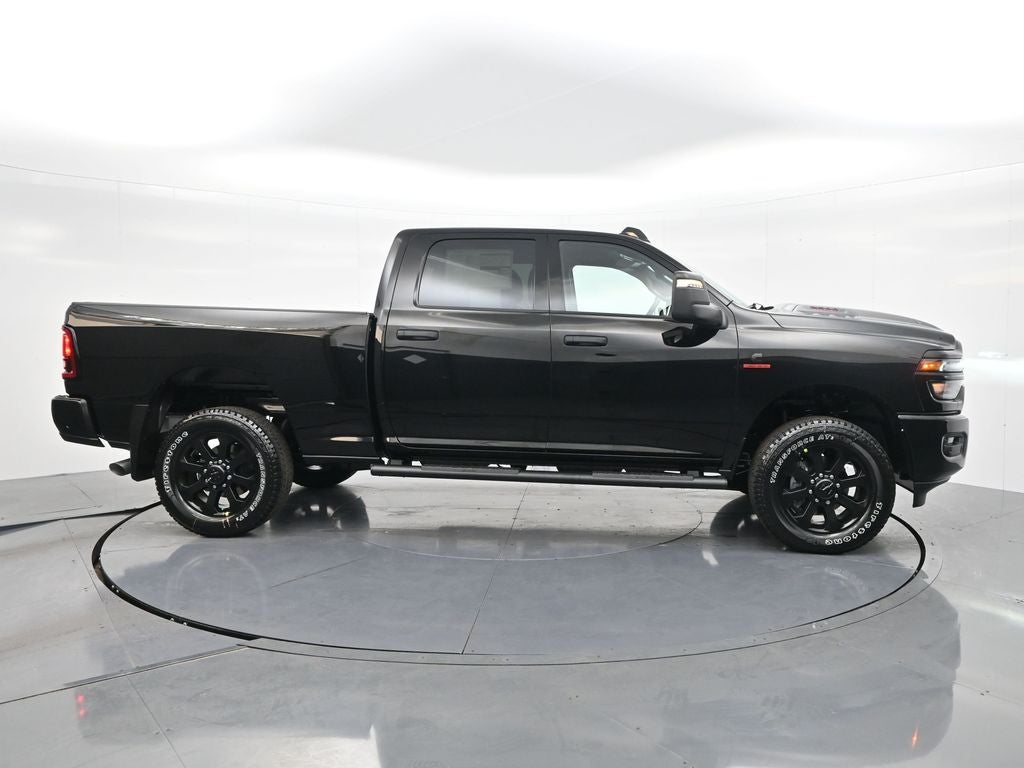 2026 RAM 2500 RAM 2500 BLACK EXPRESS CREW CAB 4X4 6'4' BOX