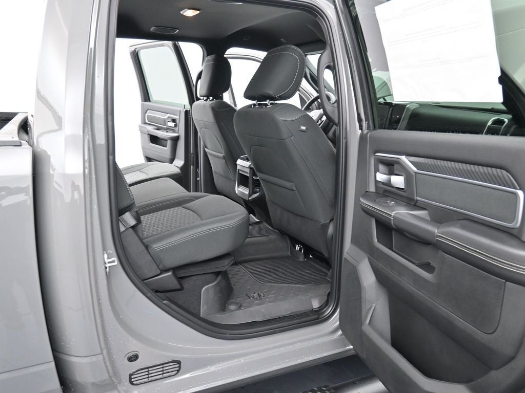 2025 RAM 2500 RAM 2500 BIG HORN CREW CAB 4X4 6'4' BOX