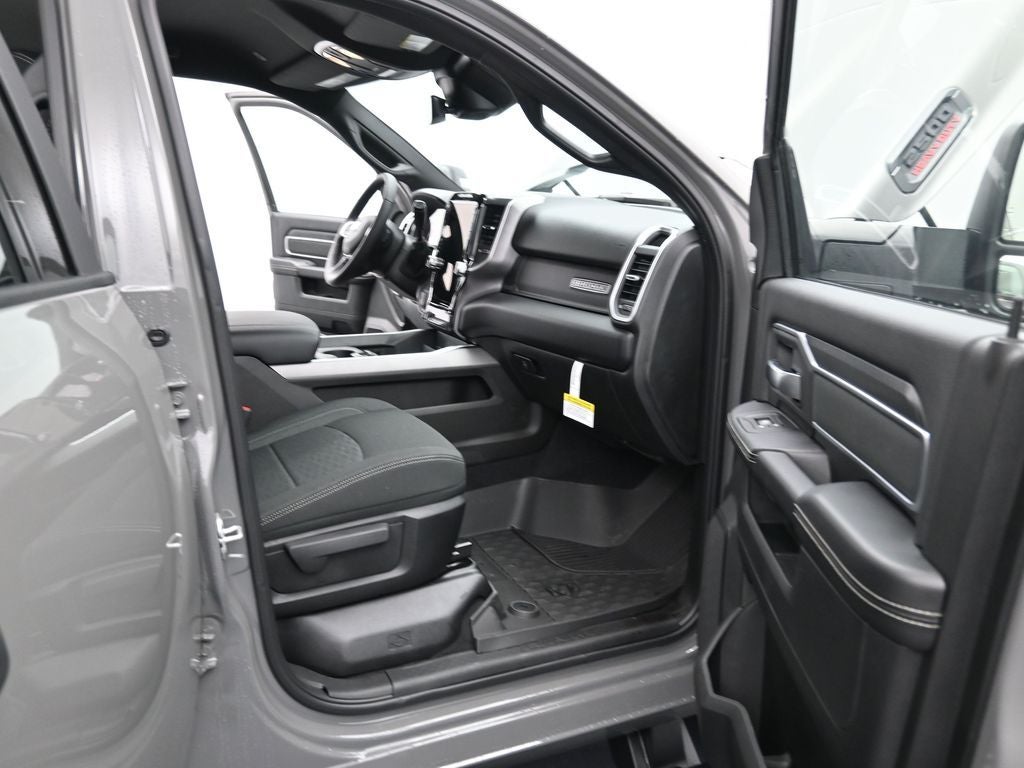 2025 RAM 2500 RAM 2500 BIG HORN CREW CAB 4X4 6'4' BOX