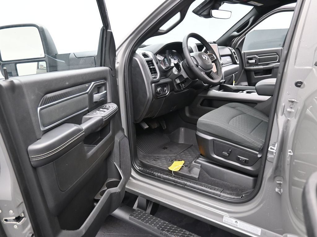 2025 RAM 2500 RAM 2500 BIG HORN CREW CAB 4X4 6'4' BOX