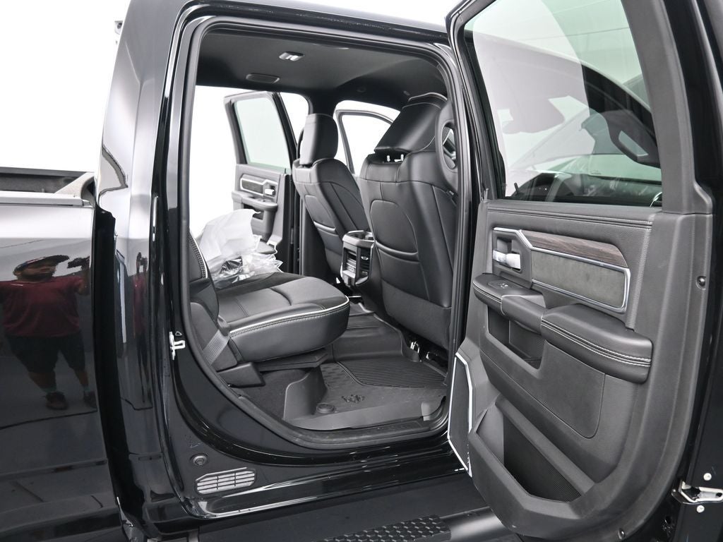 2026 RAM 2500 RAM 2500 LARAMIE CREW CAB 4X4 6'4' BOX