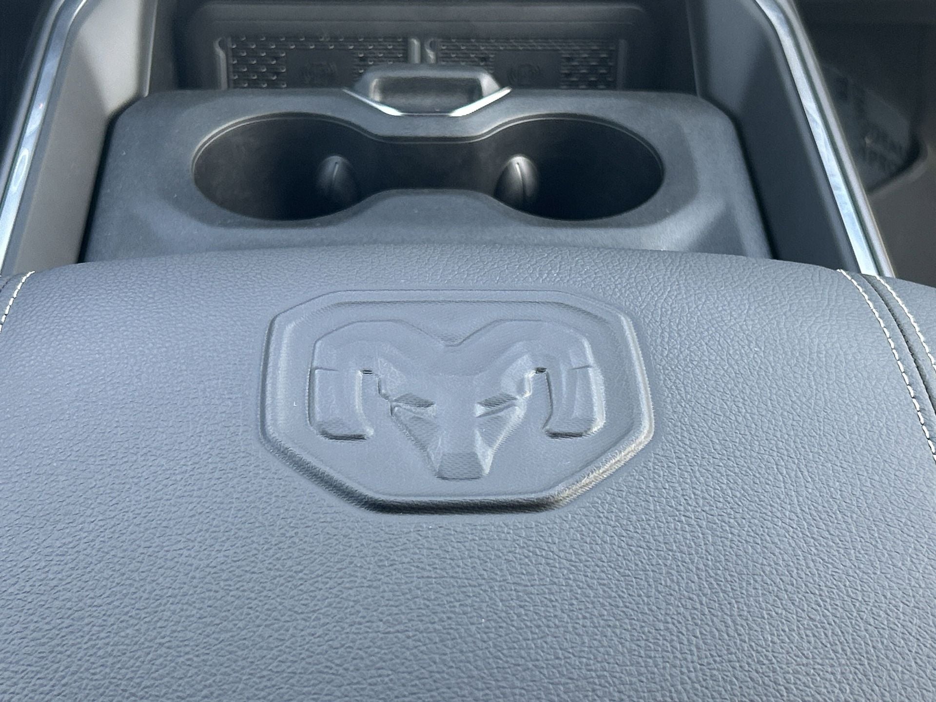 2025 RAM 2500 RAM 2500 LARAMIE MEGA CAB 4X4 6'4' BOX