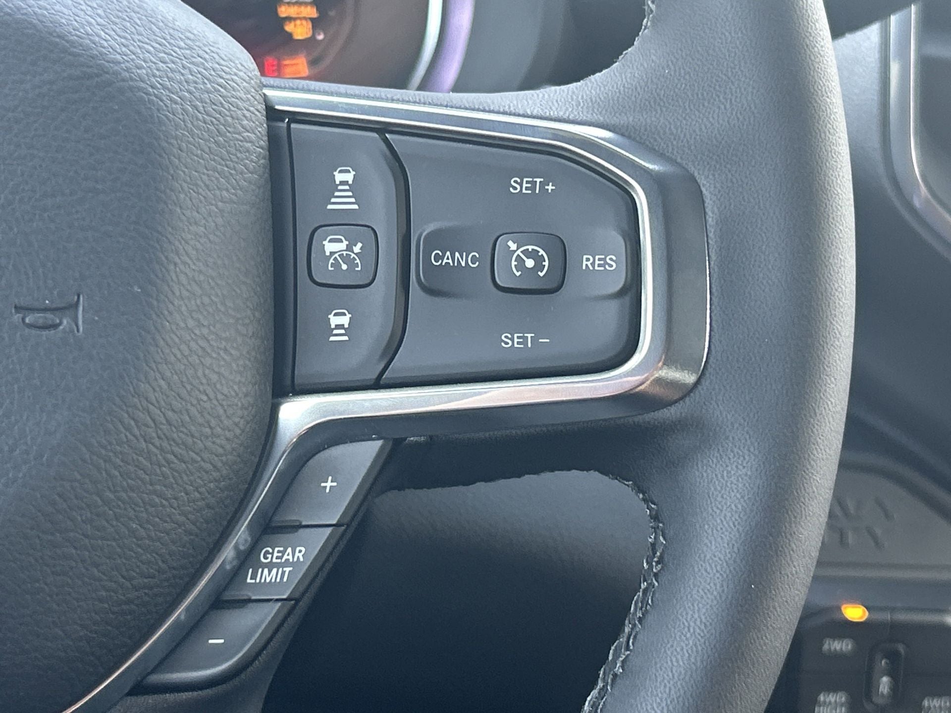 2025 RAM 2500 RAM 2500 LARAMIE MEGA CAB 4X4 6'4' BOX