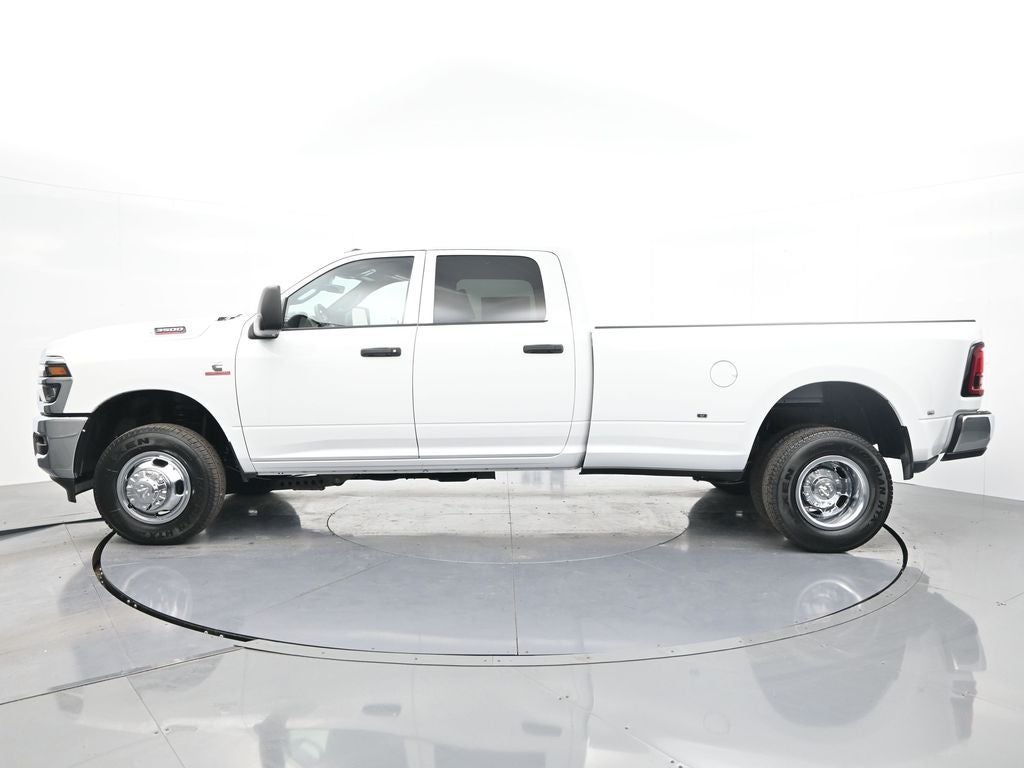 2026 RAM 3500 RAM 3500 TRADESMAN CREW CAB 4X4 8' BOX