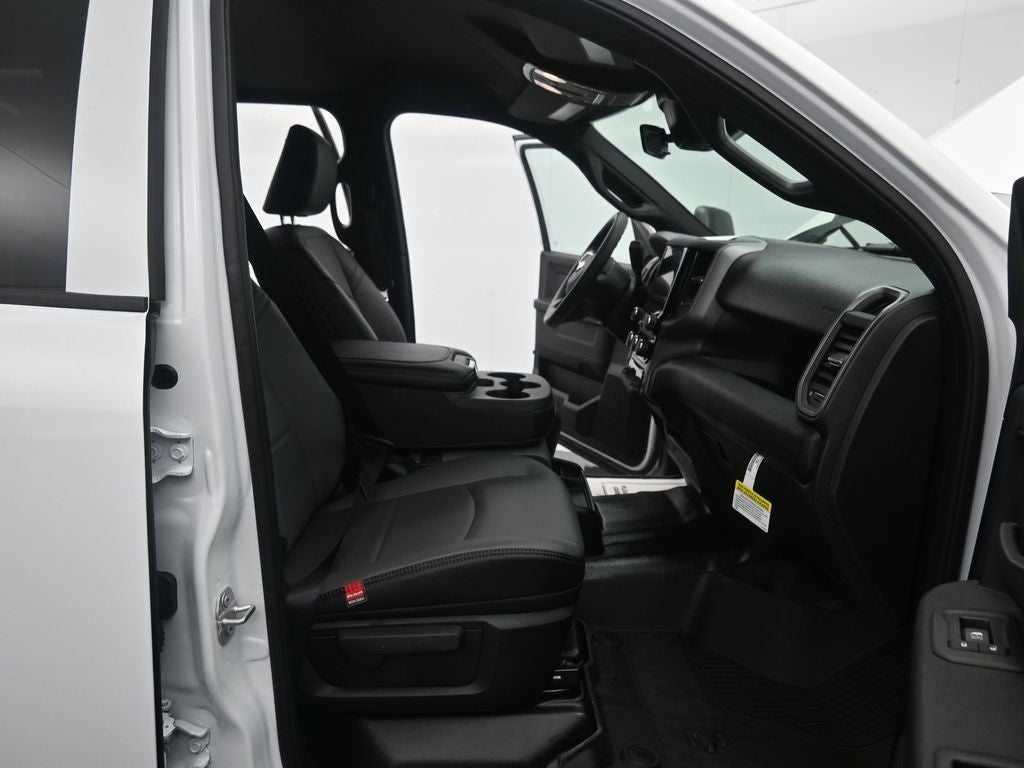 2026 RAM 3500 RAM 3500 TRADESMAN CREW CAB 4X4 8' BOX