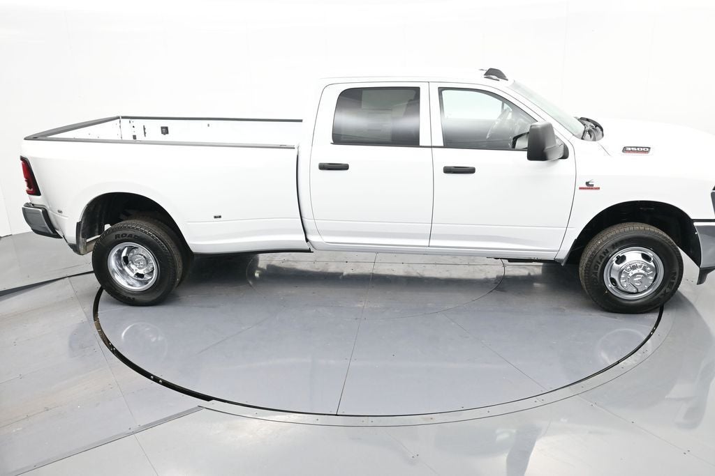 2026 RAM 3500 RAM 3500 TRADESMAN CREW CAB 4X4 8' BOX