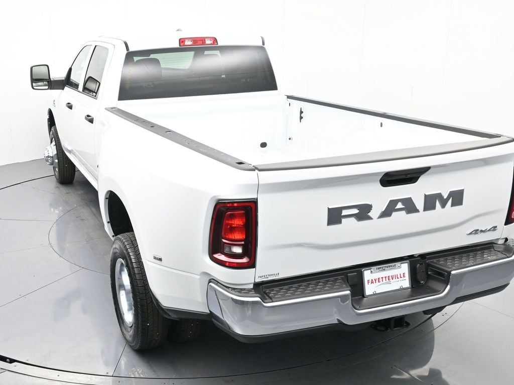 2026 RAM 3500 RAM 3500 TRADESMAN CREW CAB 4X4 8' BOX