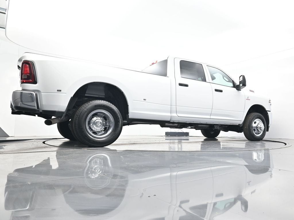 2026 RAM 3500 RAM 3500 TRADESMAN CREW CAB 4X4 8' BOX