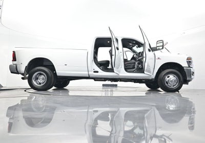 2026 RAM 3500 RAM 3500 TRADESMAN CREW CAB 4X4 8' BOX