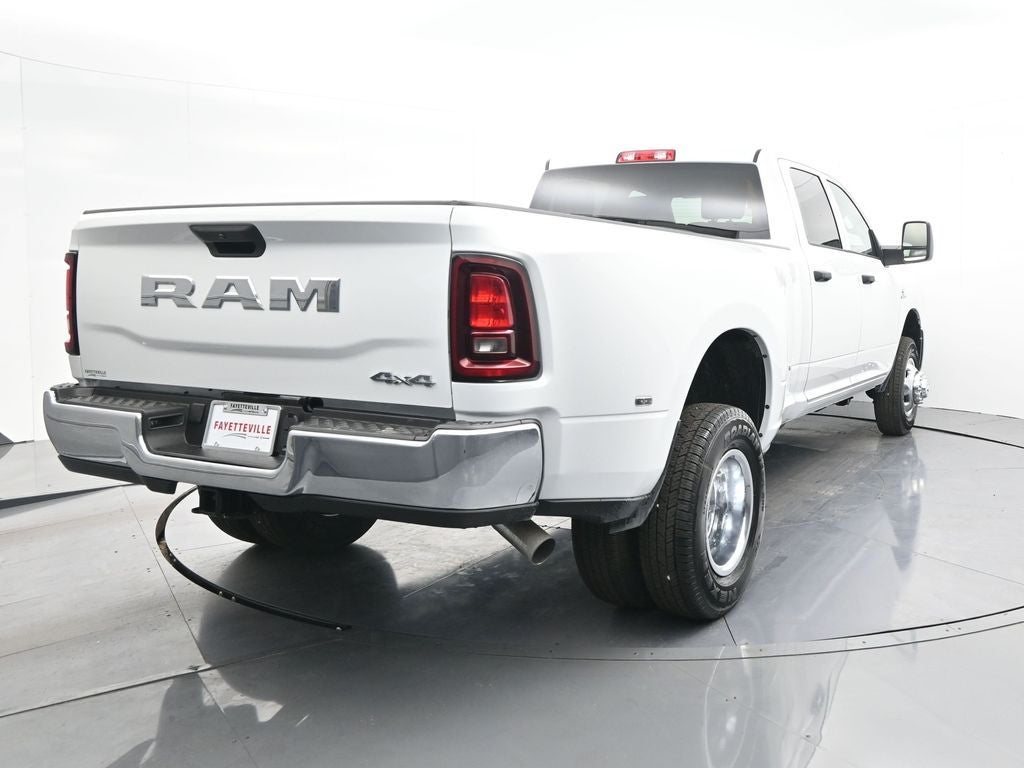 2026 RAM 3500 RAM 3500 TRADESMAN CREW CAB 4X4 8' BOX