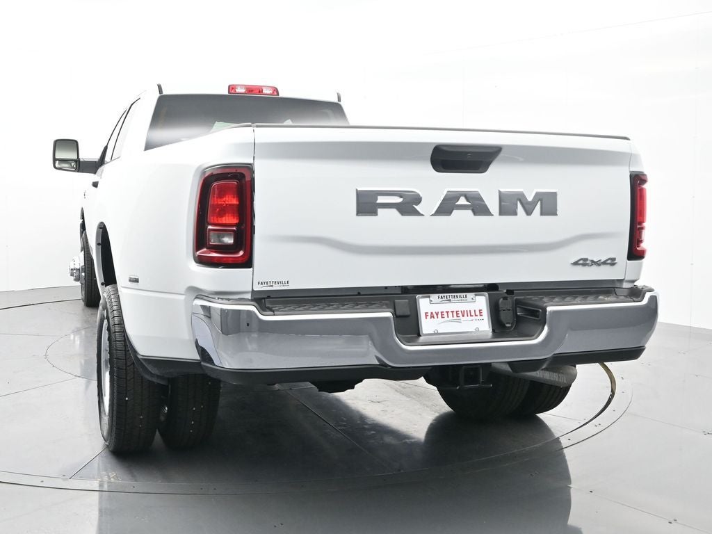 2026 RAM 3500 RAM 3500 TRADESMAN CREW CAB 4X4 8' BOX