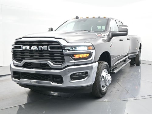2026 RAM 3500 RAM 3500 TRADESMAN CREW CAB 4X4 8' BOX
