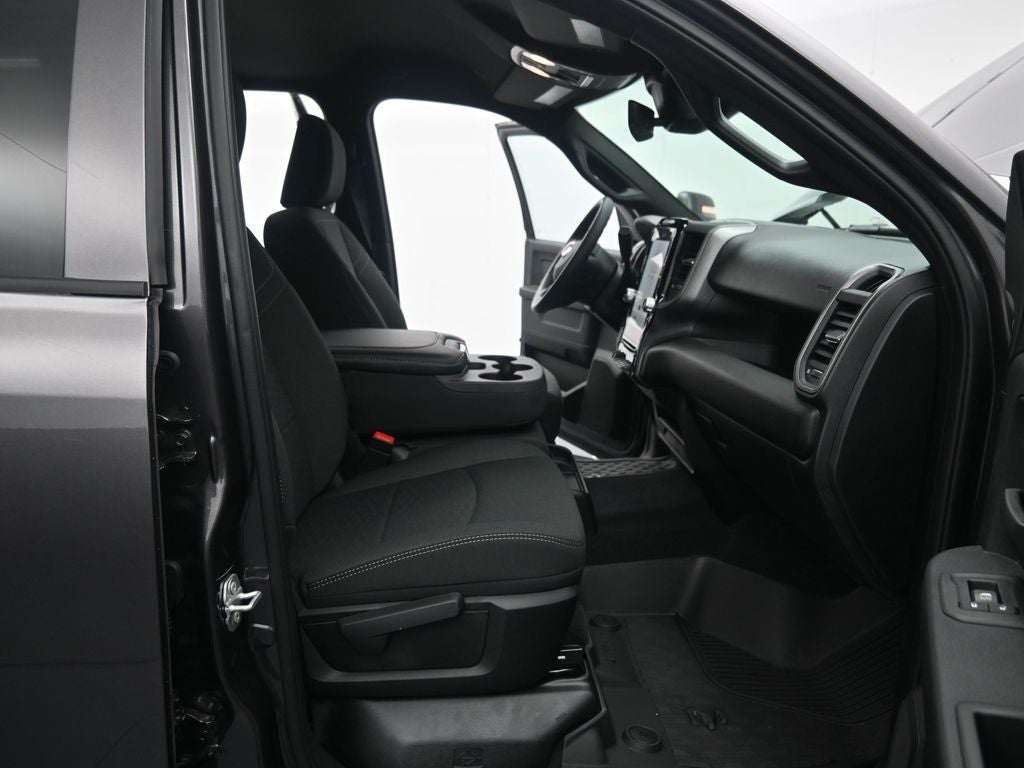 2026 RAM 3500 RAM 3500 TRADESMAN CREW CAB 4X4 8' BOX