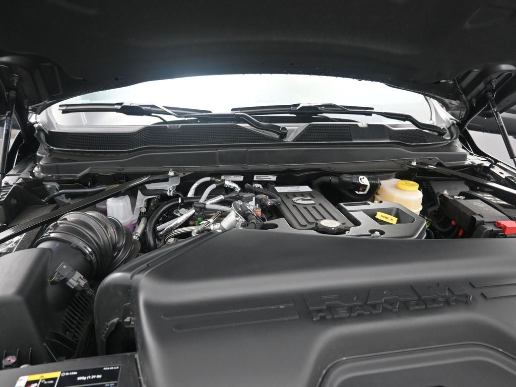 2026 RAM 3500 RAM 3500 TRADESMAN CREW CAB 4X4 8' BOX