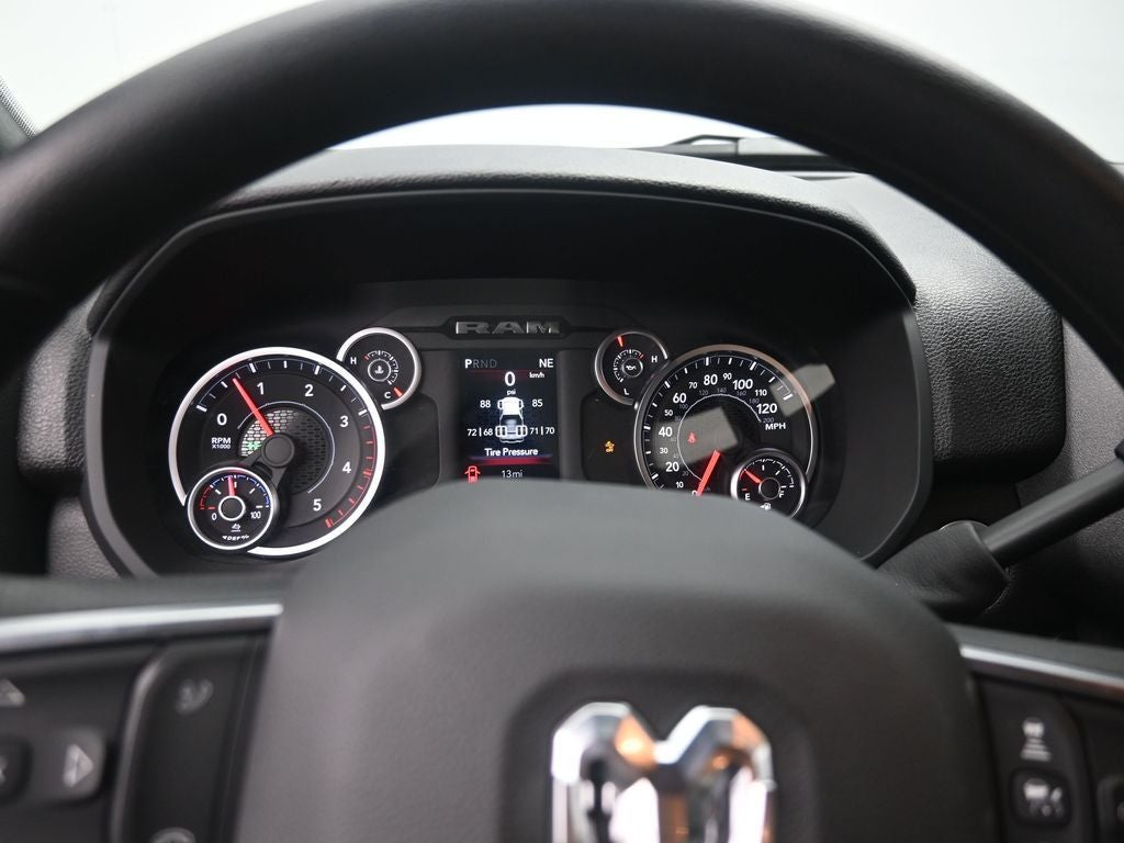 2026 RAM 3500 RAM 3500 TRADESMAN CREW CAB 4X4 8' BOX