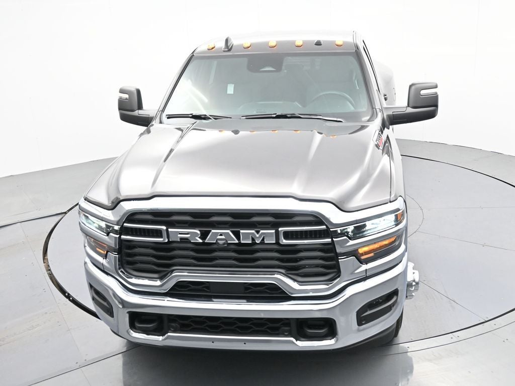 2026 RAM 3500 RAM 3500 TRADESMAN CREW CAB 4X4 8' BOX
