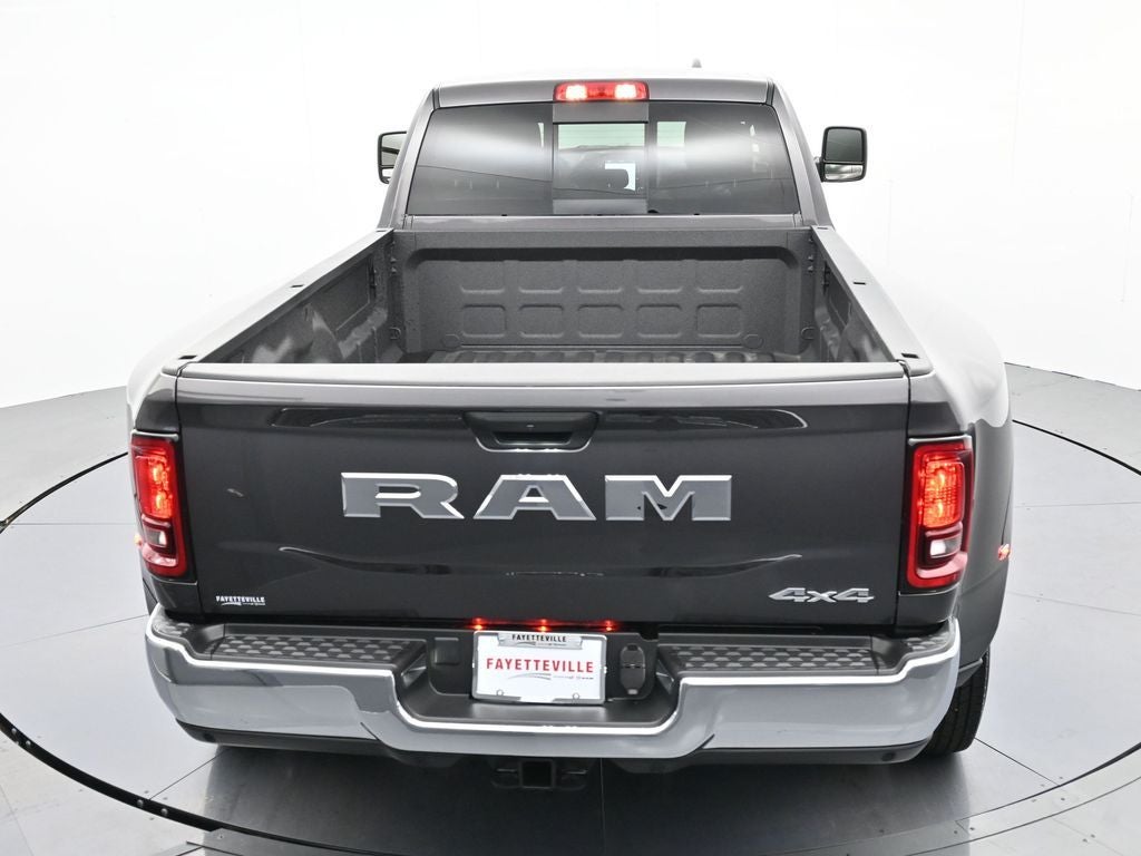 2026 RAM 3500 RAM 3500 TRADESMAN CREW CAB 4X4 8' BOX