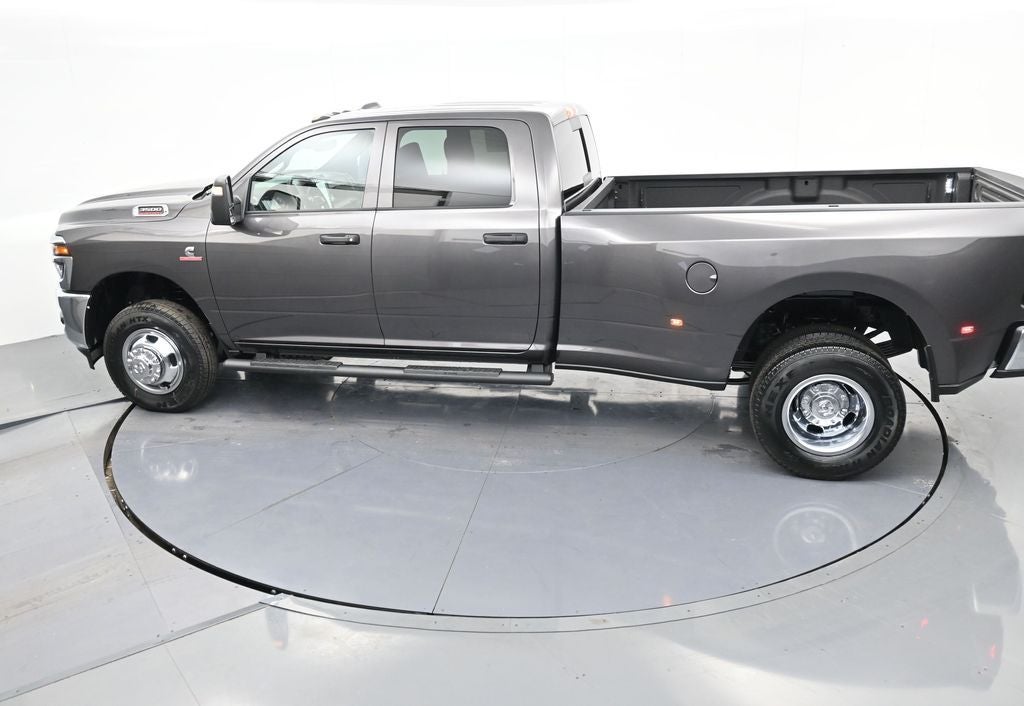 2026 RAM 3500 RAM 3500 TRADESMAN CREW CAB 4X4 8' BOX