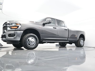 2026 RAM 3500 RAM 3500 TRADESMAN CREW CAB 4X4 8' BOX