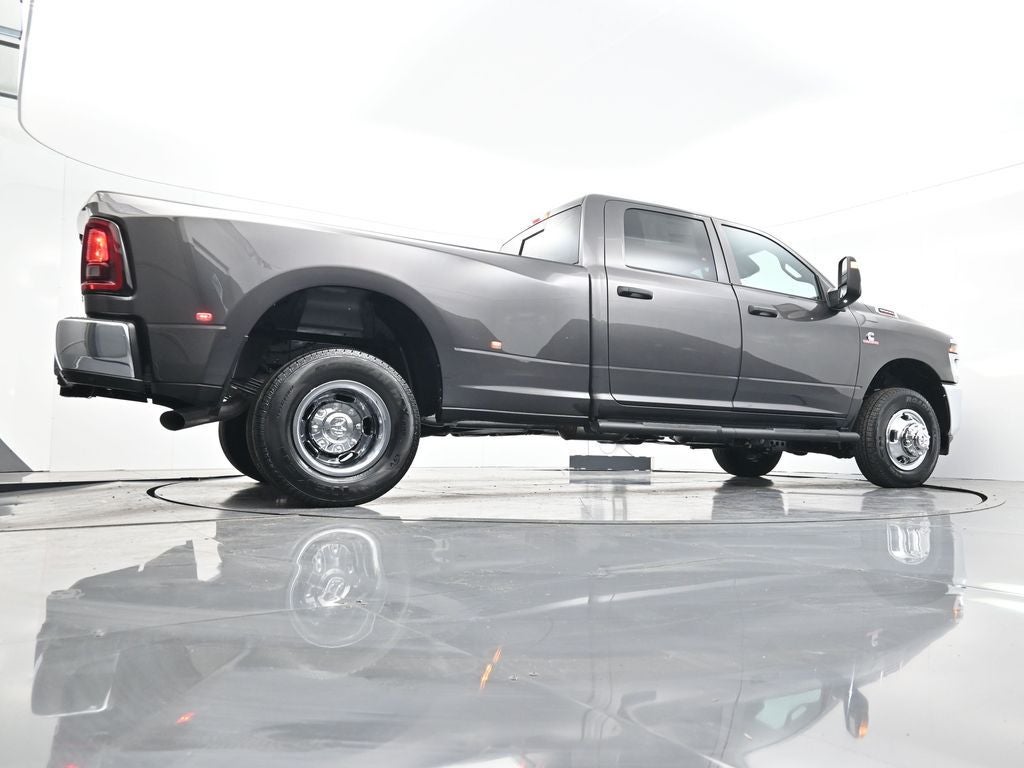 2026 RAM 3500 RAM 3500 TRADESMAN CREW CAB 4X4 8' BOX
