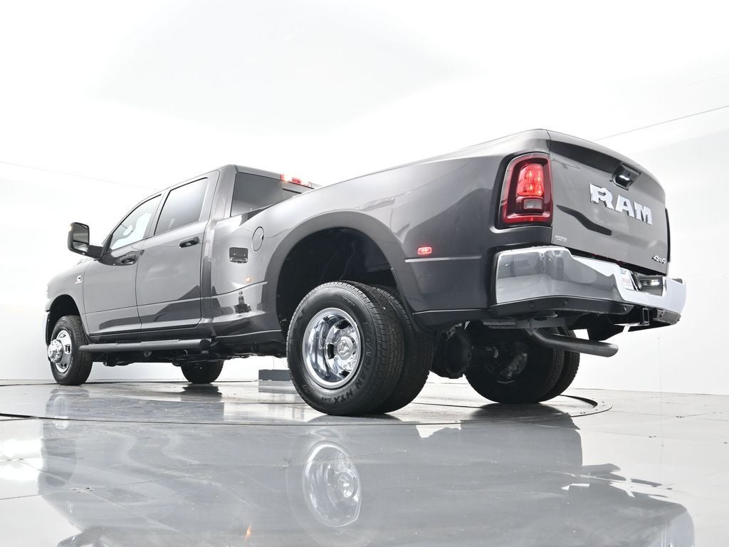 2026 RAM 3500 RAM 3500 TRADESMAN CREW CAB 4X4 8' BOX