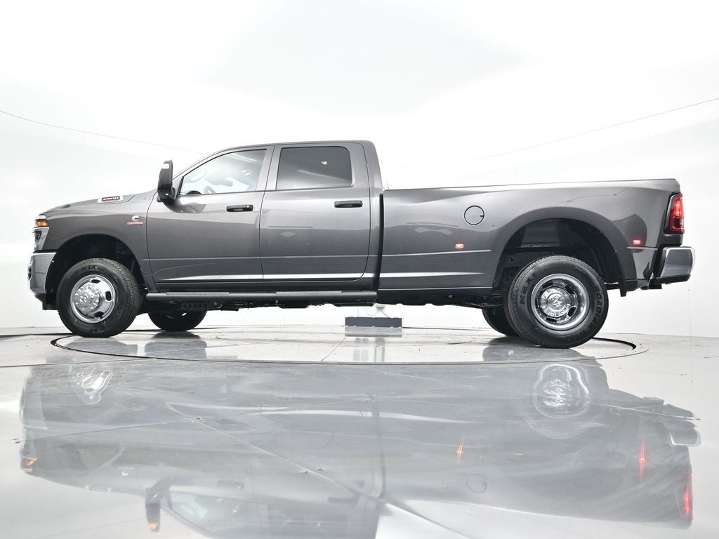 2026 RAM 3500 RAM 3500 TRADESMAN CREW CAB 4X4 8' BOX