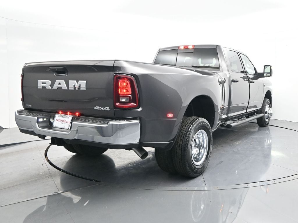 2026 RAM 3500 RAM 3500 TRADESMAN CREW CAB 4X4 8' BOX