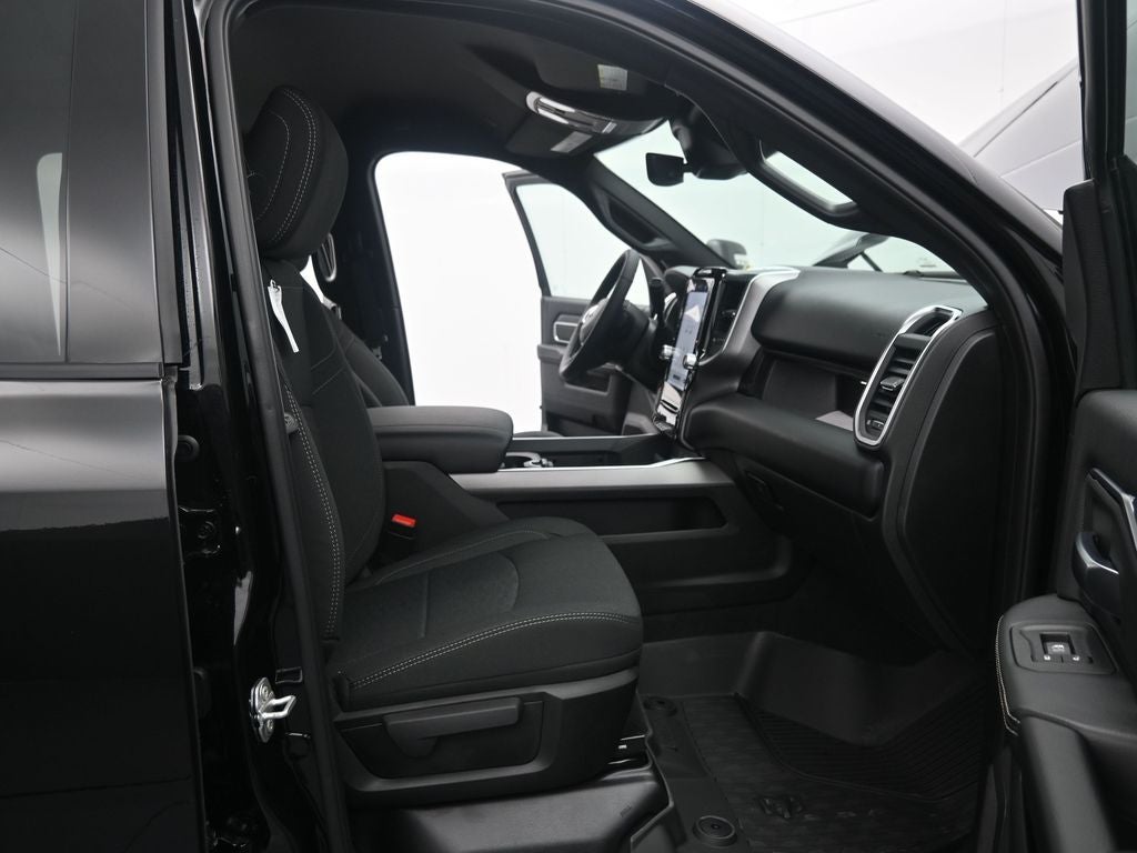 2026 RAM 3500 RAM 3500 BIG HORN CREW CAB 4X4 8' BOX